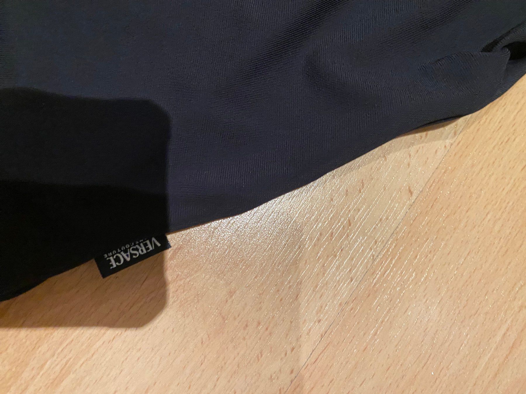 Versace Top: Versace Top – Usato da Vaduz venduto da RapunzelLissi 1