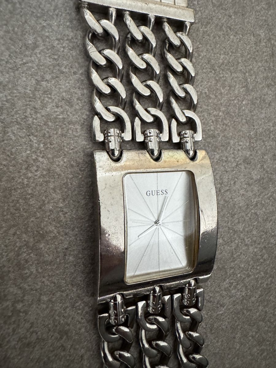Autres accessoires pour montres: Guess uhr – D'occasion à zürich par mane02 2