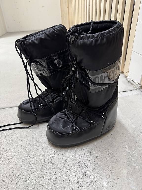 Scarpe da uomo: Moon Boots – Usato da Uster venduto da hanna99 1