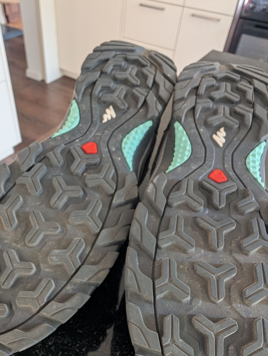 Scarpe da donna: Leichte Wanderschuhe – Nuovo (secondo la descrizione) da Oeschgen venduto da cyr_ww2x 1