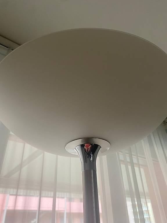 Lampade: Gebrauchte Stehlampe, dimmbar – Usato da Elgg venduto da Pisaem 2
