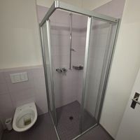 Duschkabine + WC-Schüssel – gebraucht