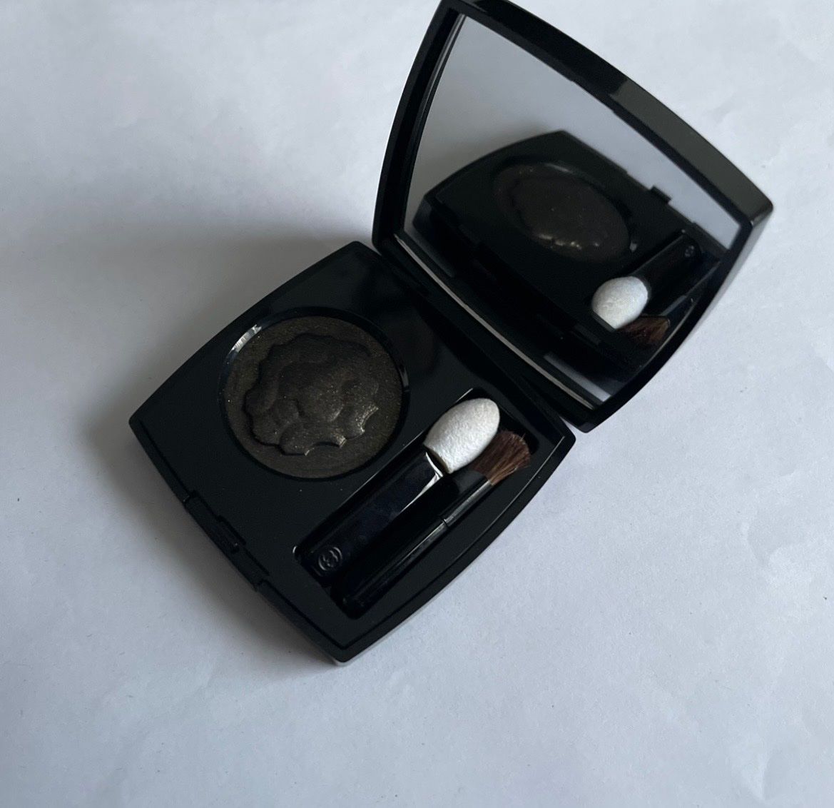 Chanel Make-up: Chanel Lidschatten NP. 59.90 – Nuovo (secondo la descrizione) da Rüfenacht BE venduto da Milena_1 6