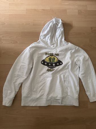 Weisser Hoodie mit Alien Motiv – Lässiger Style für Dich!