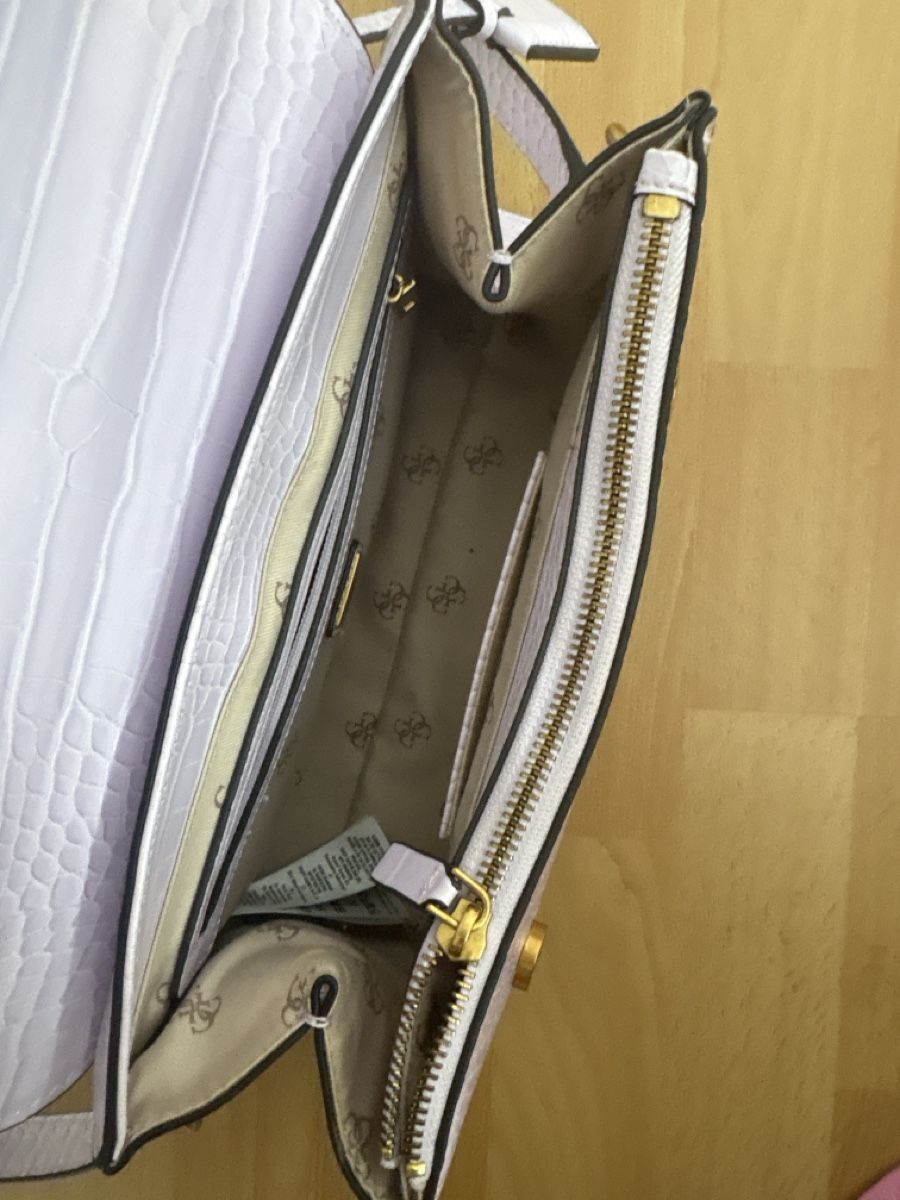 Guess Sacs femmes: Guess Handtasche  – Neuf (Voir description) à Weisslingen par andre.a.o 2