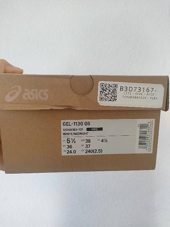 Herrenschuhe: Baskets Asics, neuves, pointure 38 – Neu und originalverpackt aus Montpreveyres von Maleagant 1