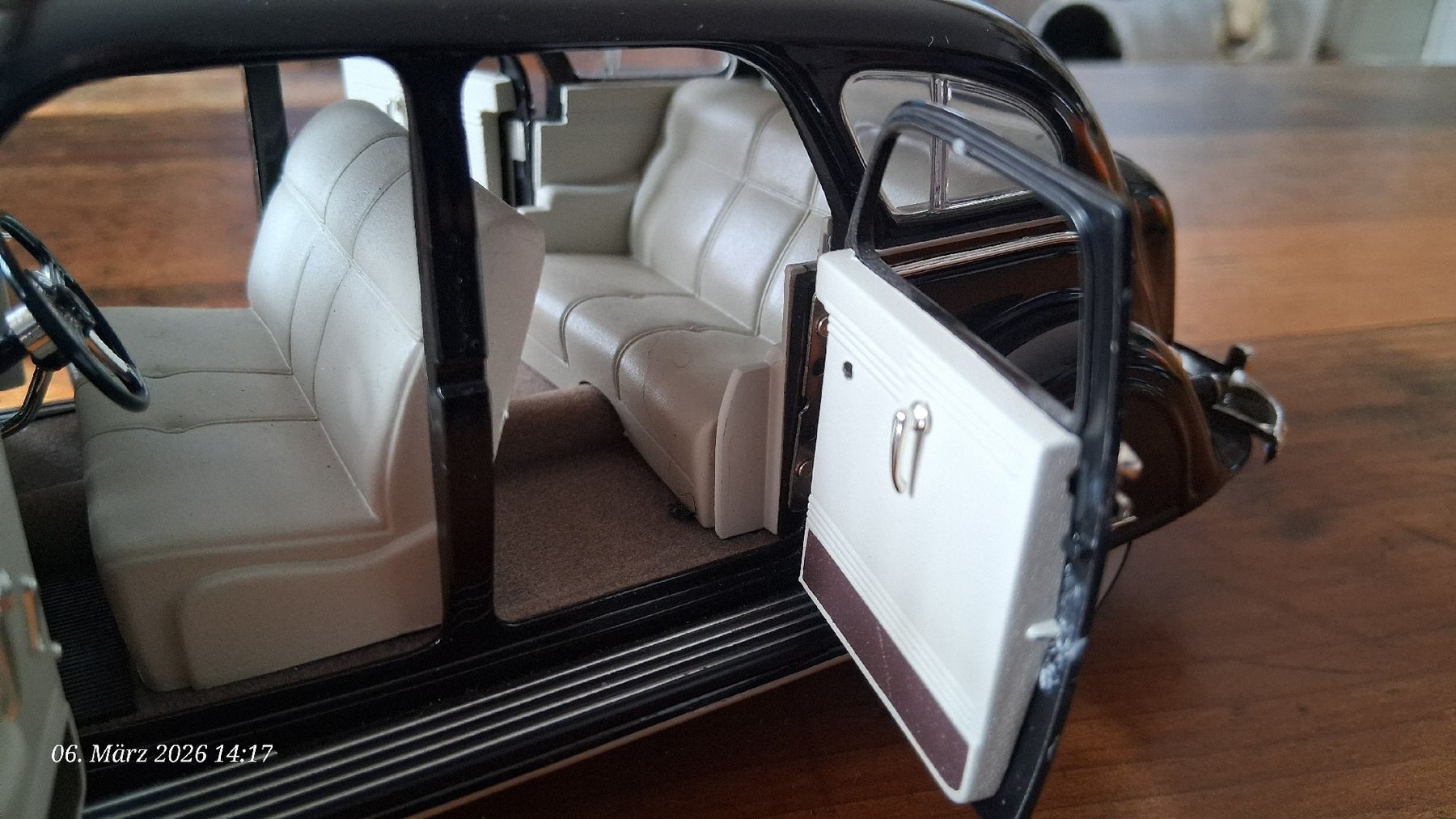 Modellini d'auto: 1:18 Chrysler Airflow – Nuovo (secondo la descrizione) da Wolfenschiessen venduto da 2-stroke-garage 6