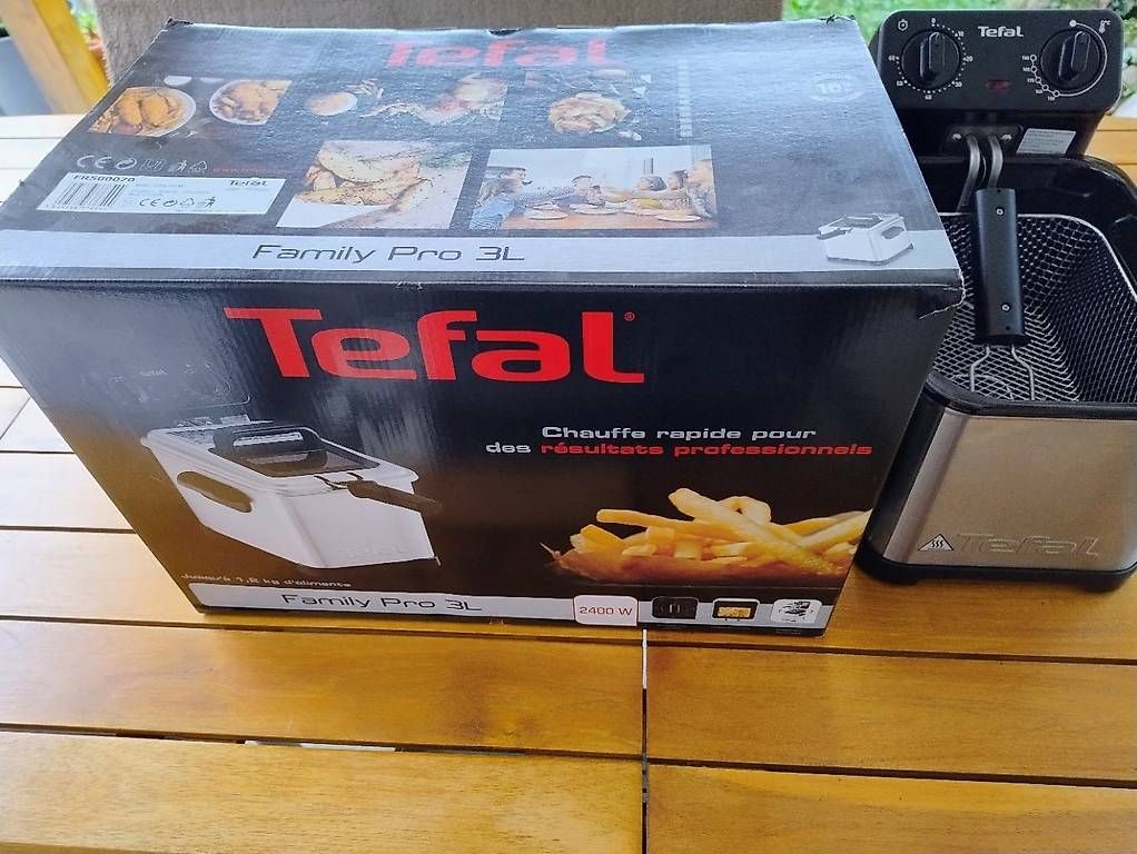 Appareils de cuisine: Friteuse 3 L – D'occasion à Remaufens par Zuklehero
