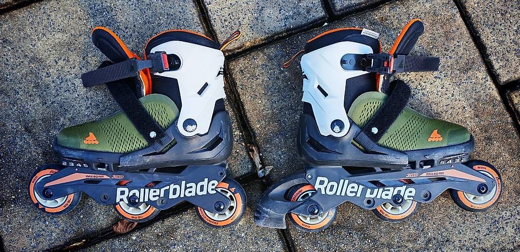 Pattini in linea & Pattini a rotelle: Rollerblade Microblade Free 3WD  Gr. 33-36.5 – Usato da Uerzlikon venduto da alga75