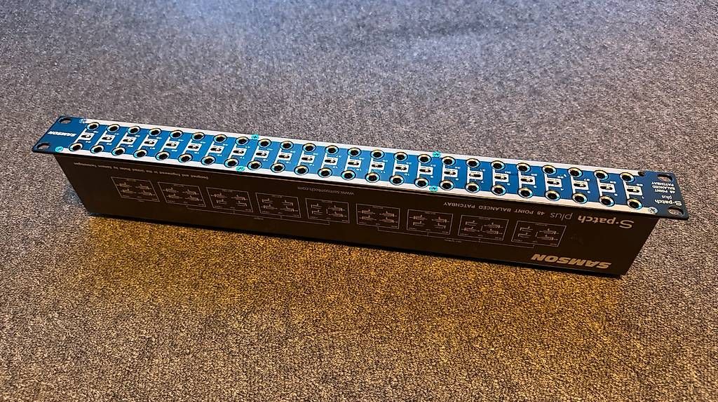 Platines de mixage: Samson S-PATCH Plus Patchbay 48-fach Klinke – D'occasion à Oberwil BL par Flint_6