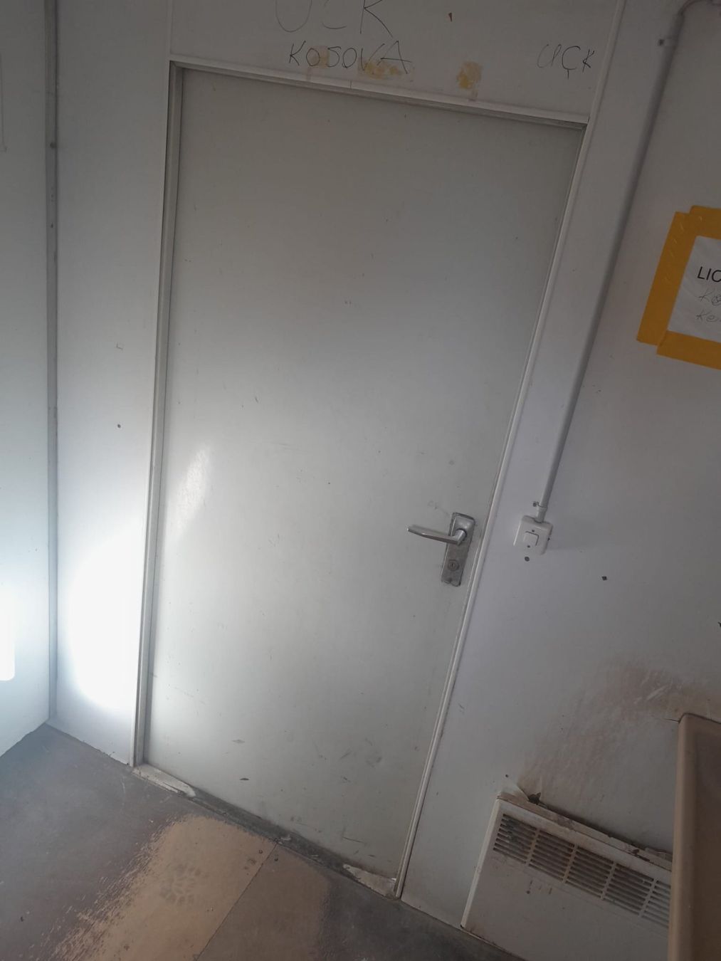Contenitori edile: WC Container 2.20 x 3.00m – Usato da Regensdorf venduto da MAGZH 9