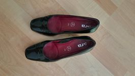 Damenschuhe schwarz Lackleder Grösse 40 ARA Pumps
