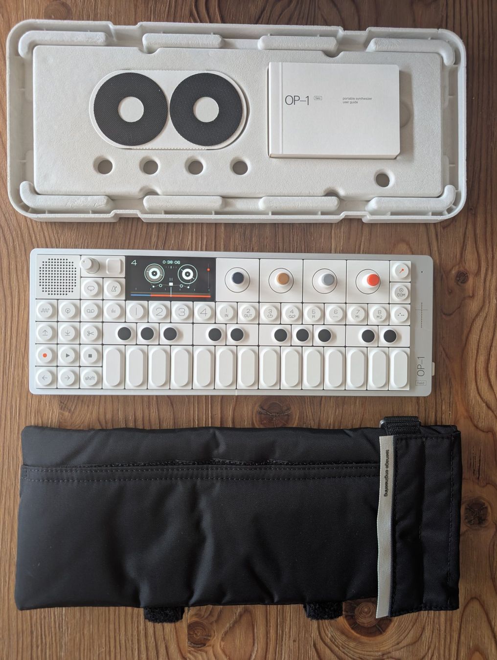 Musikinstrumente: Teenage Engineering OP-1 Field – Gebraucht aus Fribourg von jimwillard