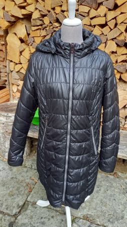 Taifun Damen Mantel schwarz gesteppt Grösse 44 neuwertig