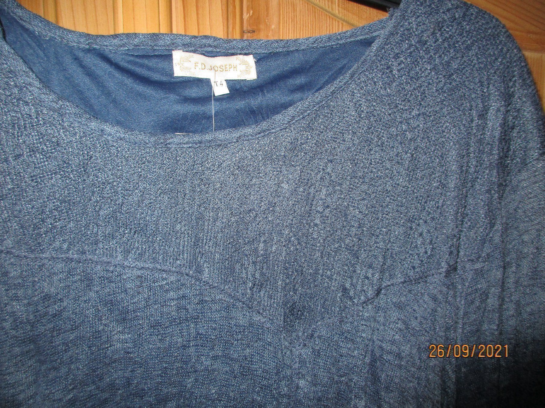 Pulls & Sweat-shirts: Pullover länger und Raffiniert 44 – D'occasion à Ottenbach par Claurin 1