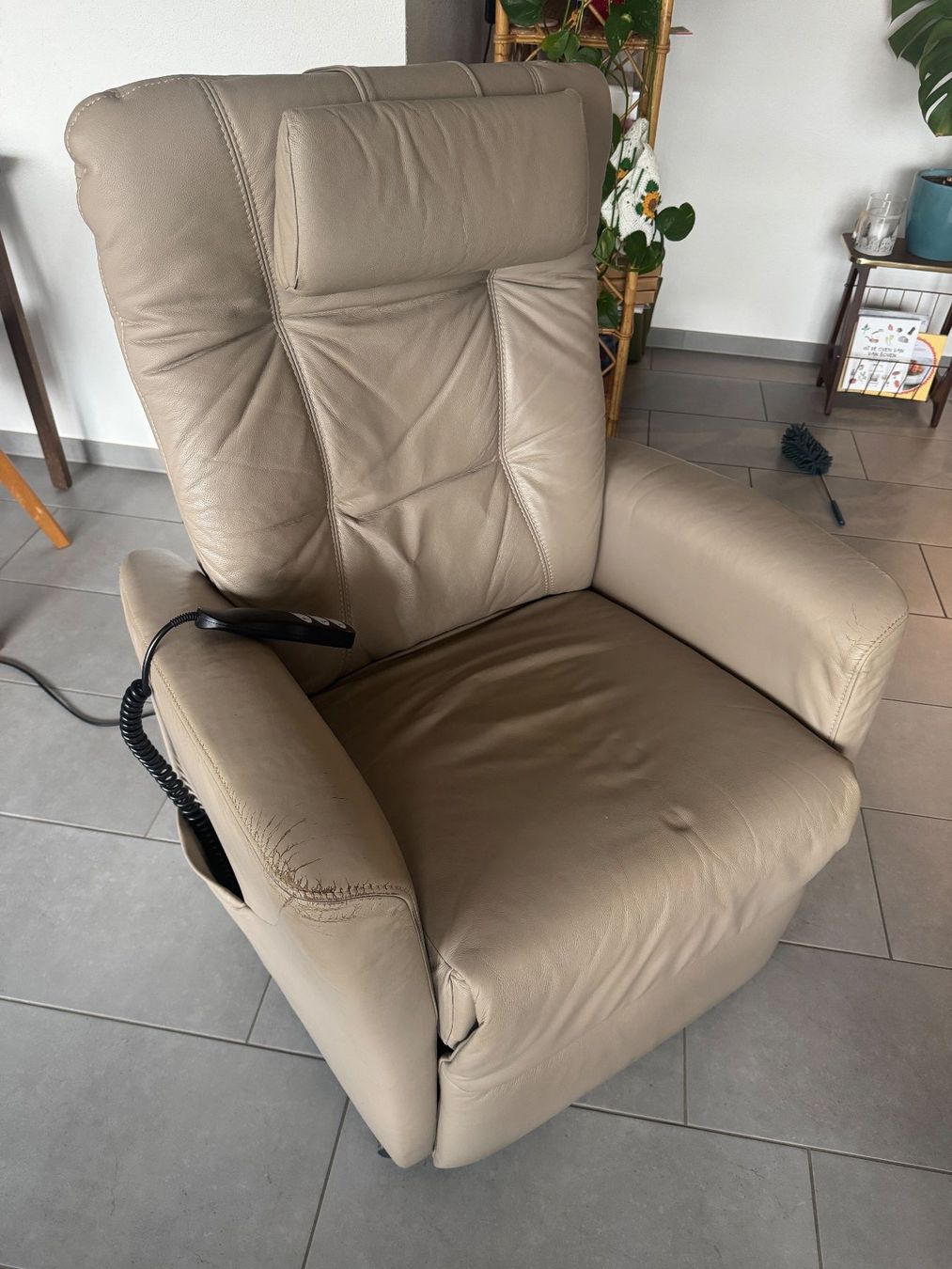 Fauteuils: Relaxsessel mit Aufstehhilfe – D'occasion à Weinfelden par rethab