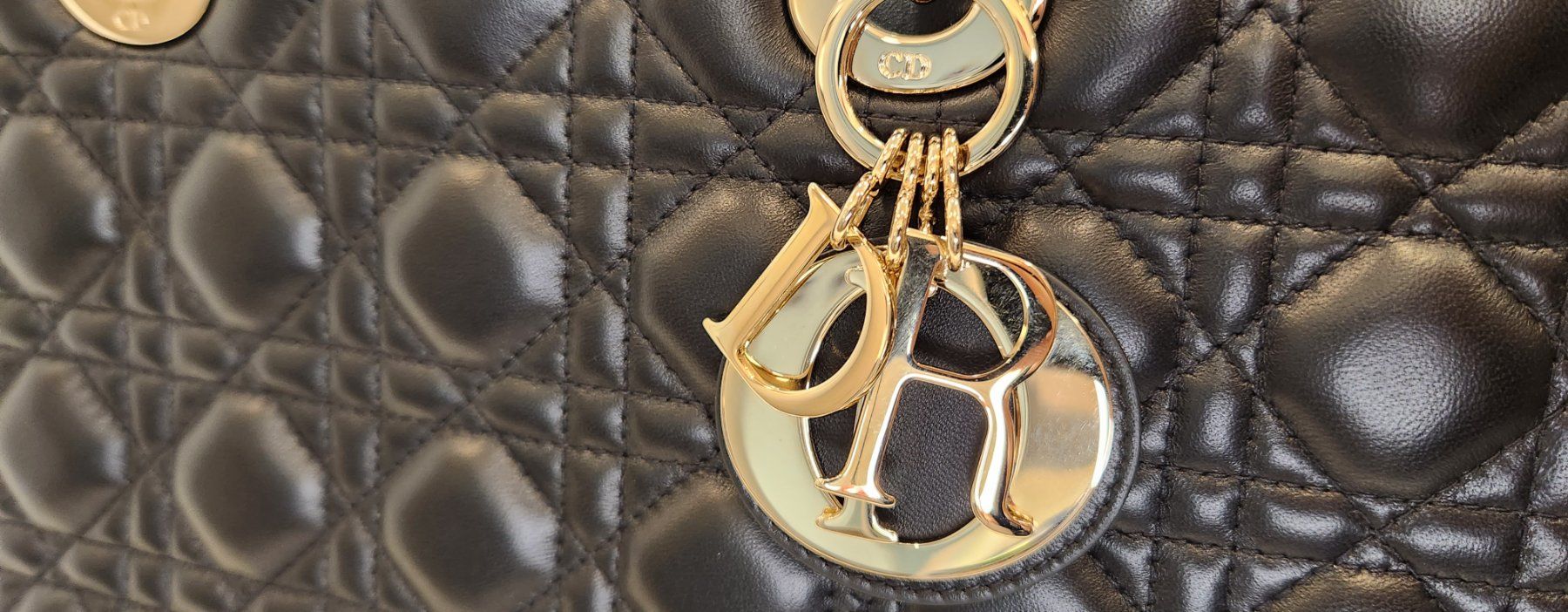 Dior Taschen für Damen: Lady Dior Bag Large Black, Excellent Condition! – Gebraucht aus Schenkon von marc79x 5