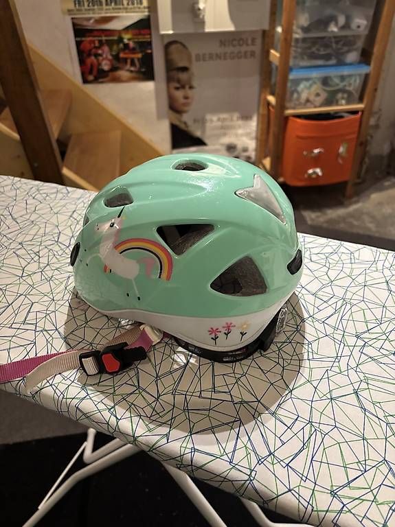 Helme: Velohelm  – Gebraucht aus Birsfelden von Wurly 1