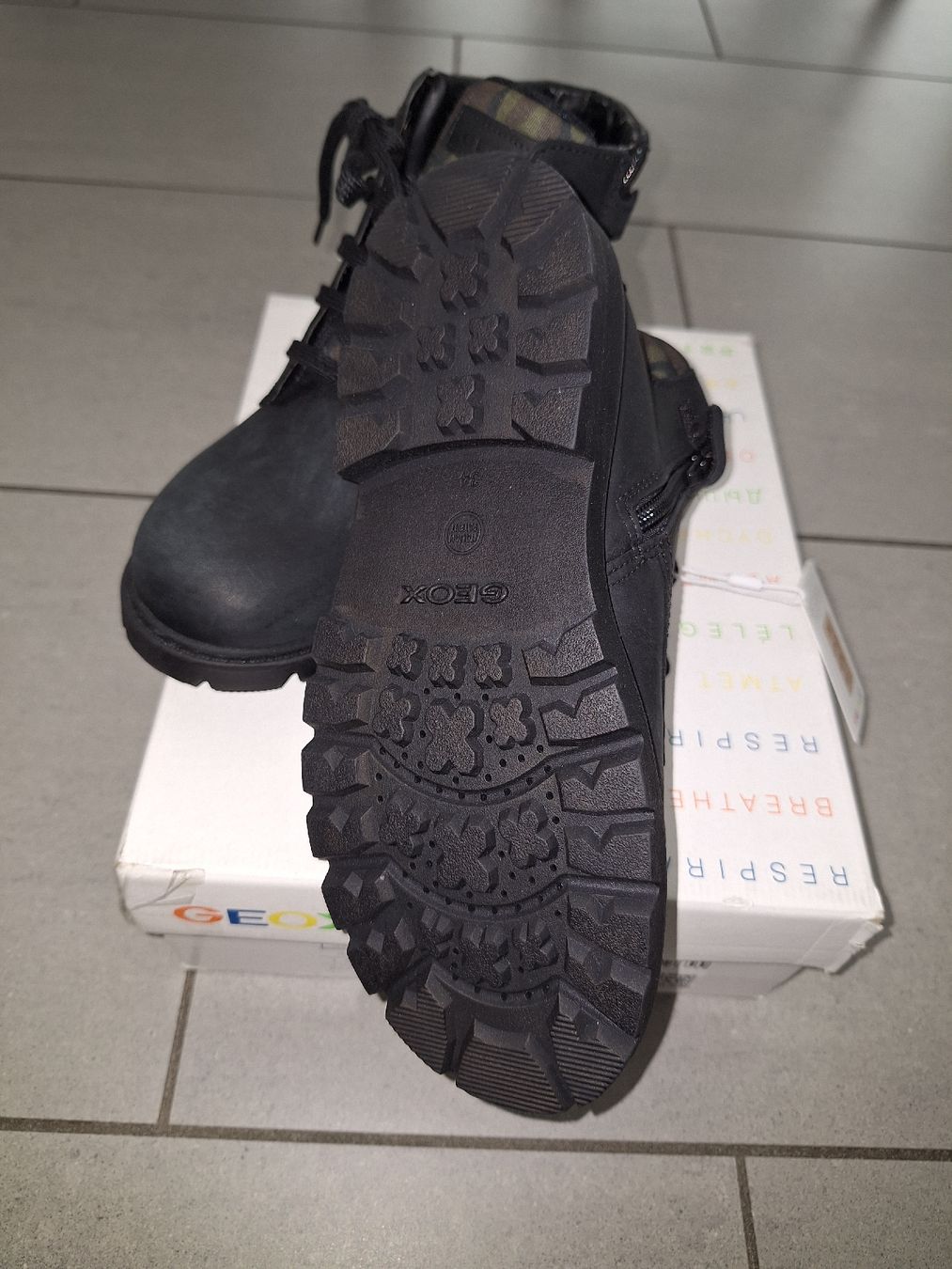 Geox Scarpe per ragazzi: Neue Geox Boots, Gr.34 – Nuovo e nell'imballaggio originale da Buchs ZH venduto da Solletico 2