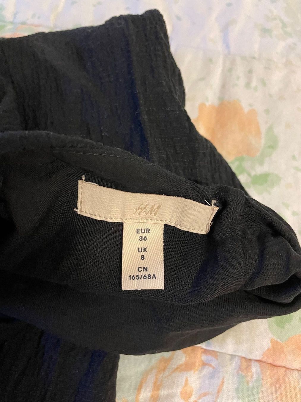 H&M Gonne: H&M Rock – Usato da Basel venduto da Robyn20 5