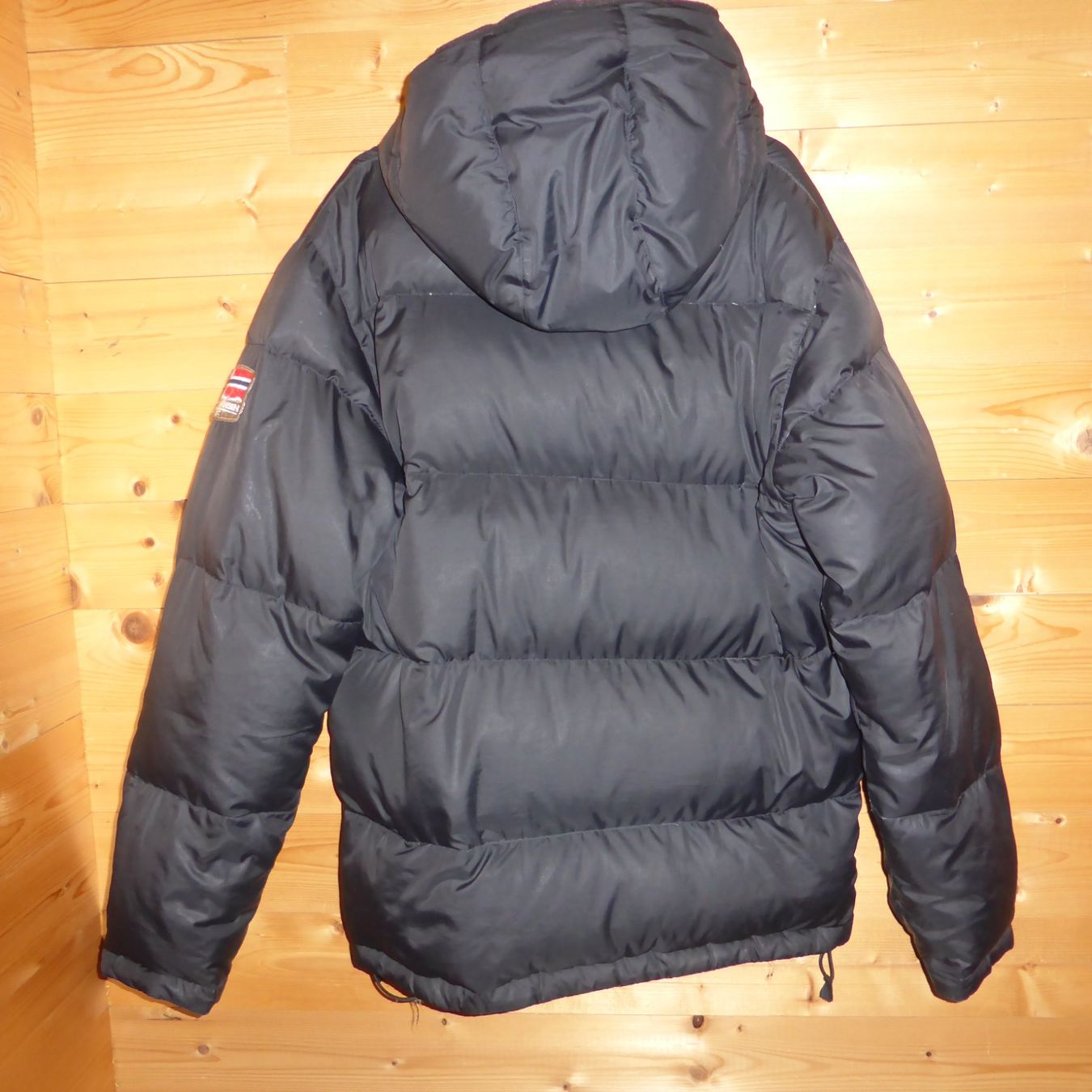 Helly Hansen Jacken: Daunenjacke HELLY HANSEN, Gr. M / VINTAGE – Gebraucht aus St.Gallen von regenbogen5 2