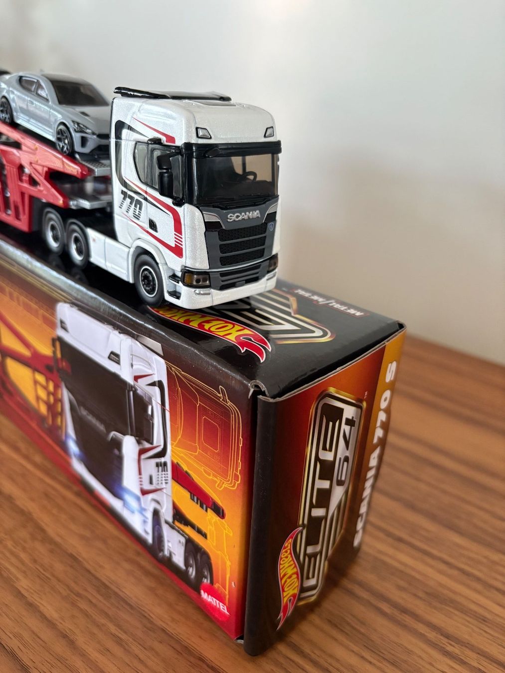 Hot Wheels Scania 770 S Elite 64 (Neu und originalverpackt) in