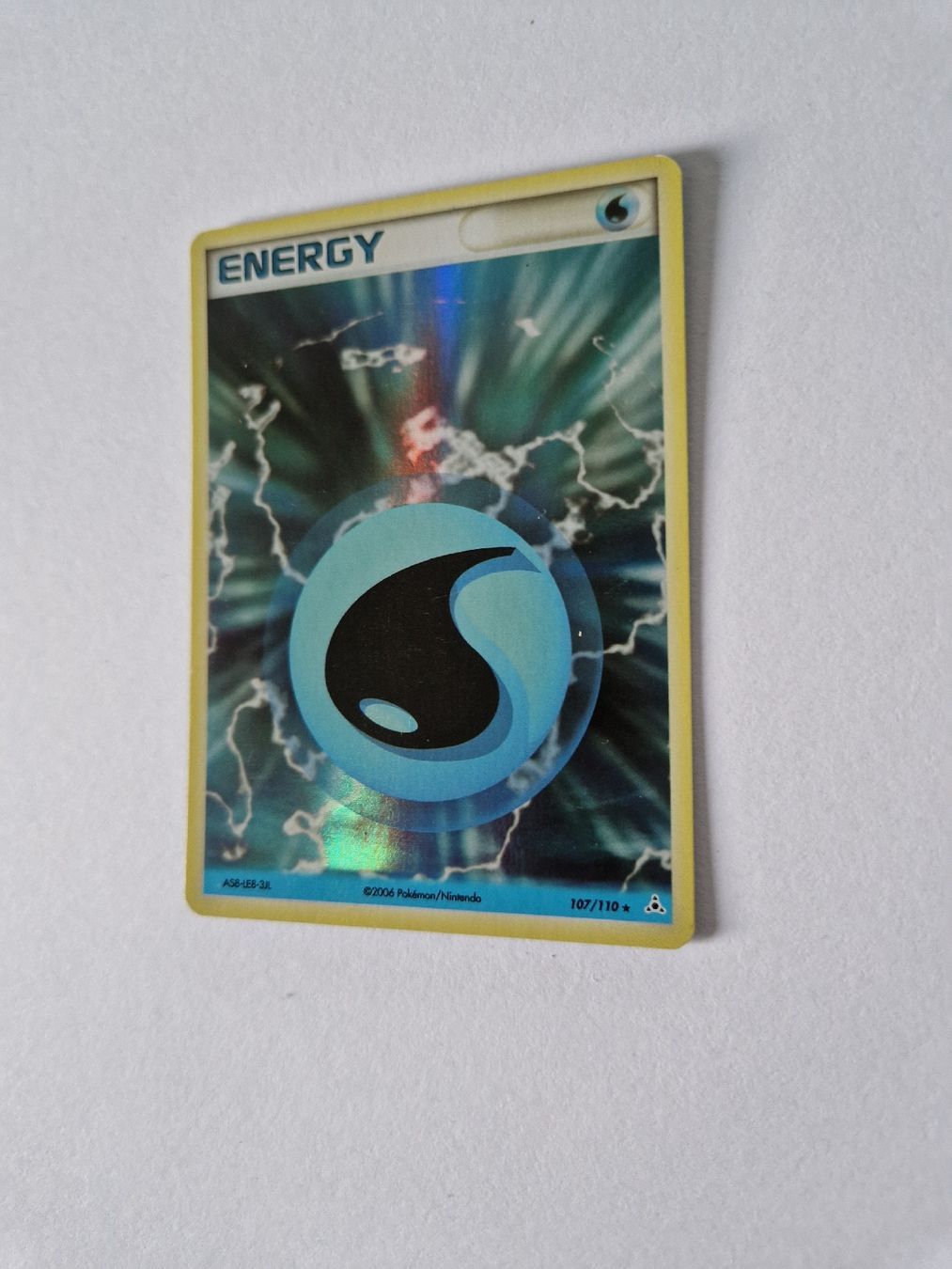 Pokémon Sammelbilder & Trading cards: Water Energy - Phantom Forces - EN  – Gebraucht aus Romont FR von raj_sjv9 2