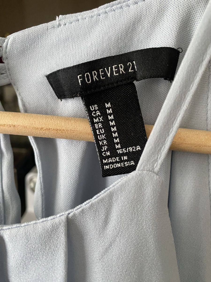 Vestiti: Light blue flowy short summer dress – Usato da Zürich venduto da Lovelyperfumes 1