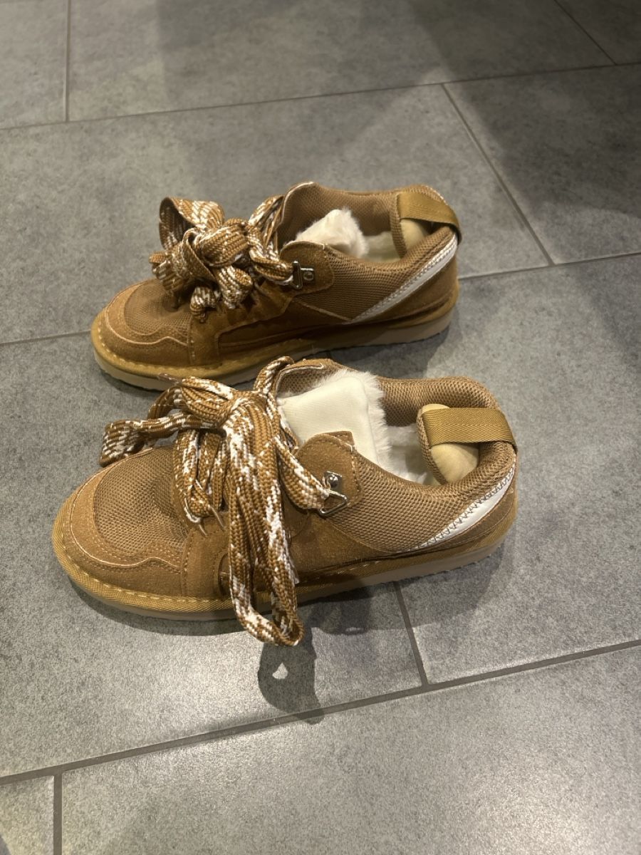 Scarpe da uomo: Hausfinkengrösse 38 Neu – Nuovo (secondo la descrizione) da Mühledorf SO venduto da Dania77 2