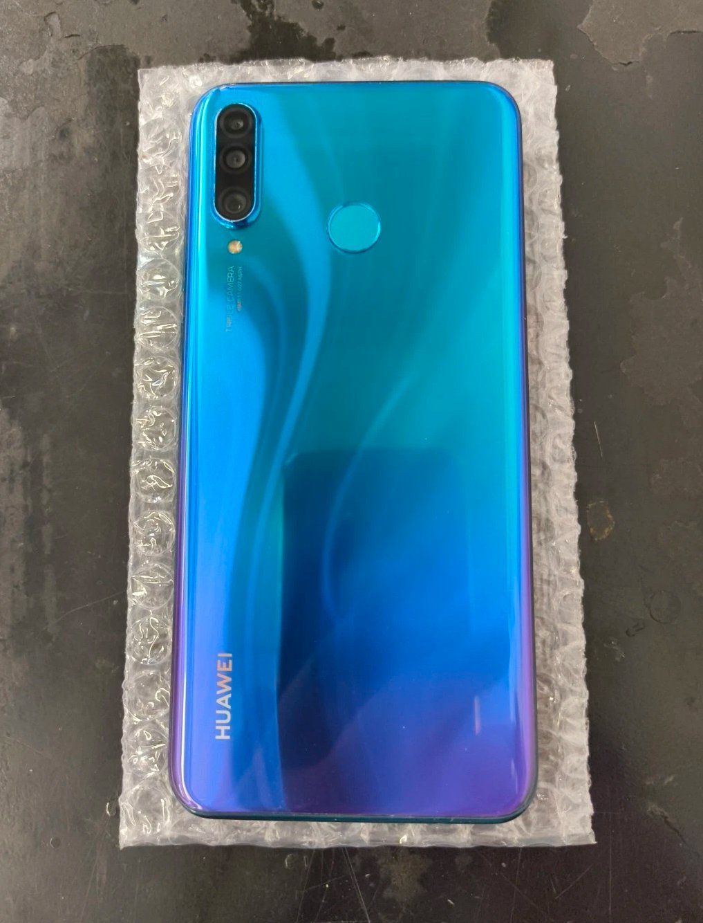 Huawei Telefoni cellulari / Smartphones: Huawei P30 Lite (128GB) – Usato da Luzern venduto da Waince786
