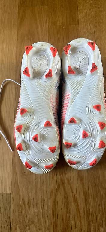 Scarpe per ragazzi: Fussballschuhe Gr. 32/33 – Usato da Eglisau venduto da magier007 2