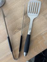 Massives Grillwerkzeug