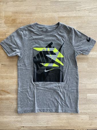 Nike T-Shirt | Gr 128-132