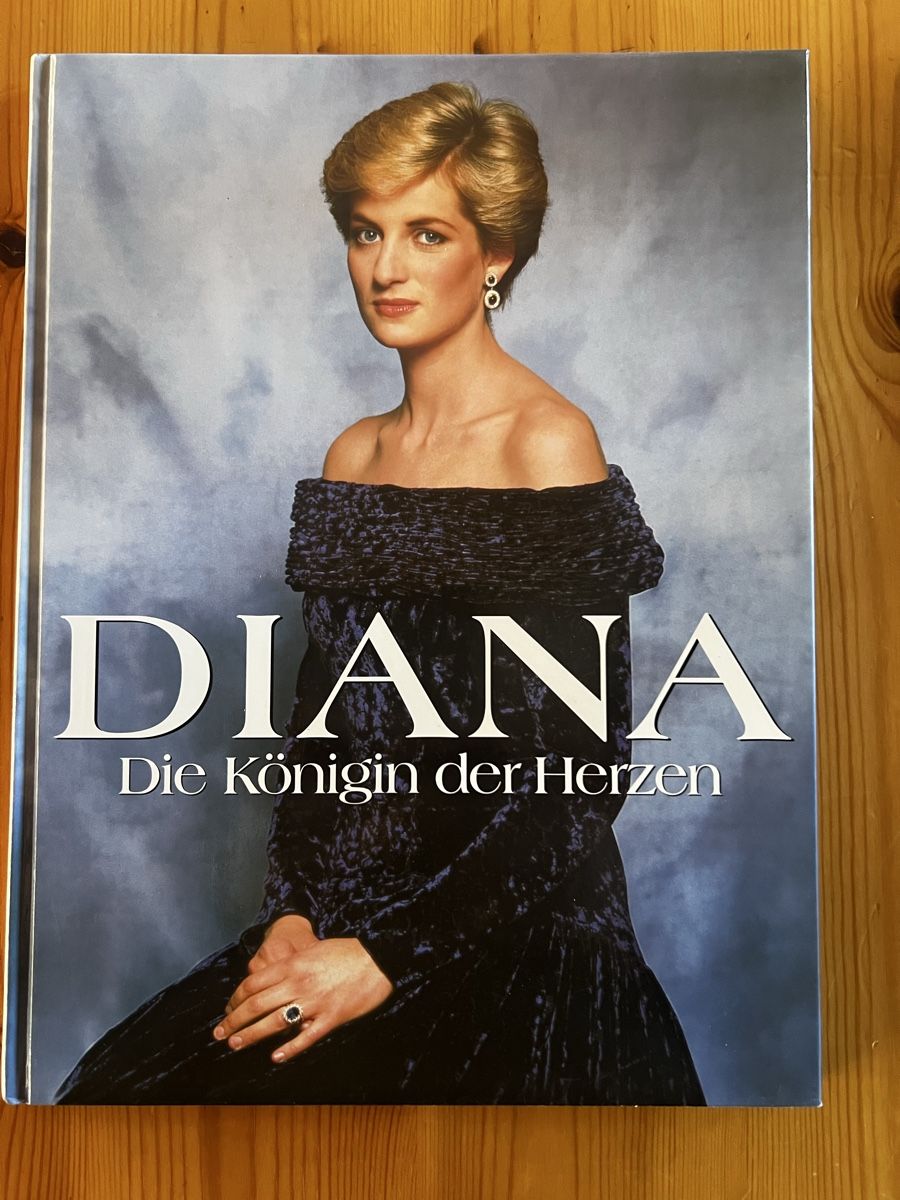 Libri: Prinzessin Diana – Usato da Schönengrund venduto da Oldbutgold93