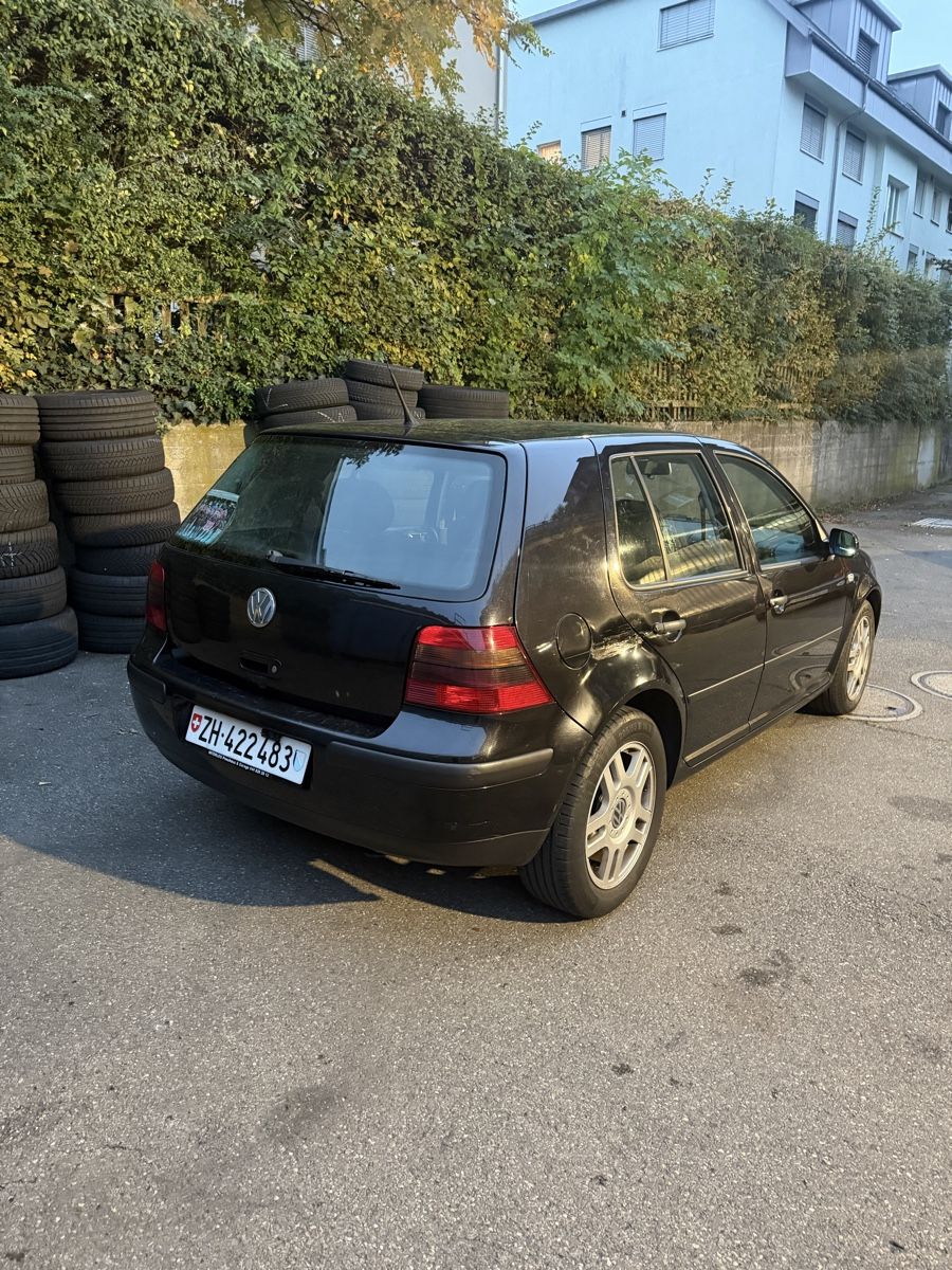 VW Automobili: Golf 4 1.6 – Usato da Schaffhausen venduto da Adr.46 1