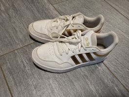 Adidas Schuhe, Gr. 39 1/3, Weiss/Gold