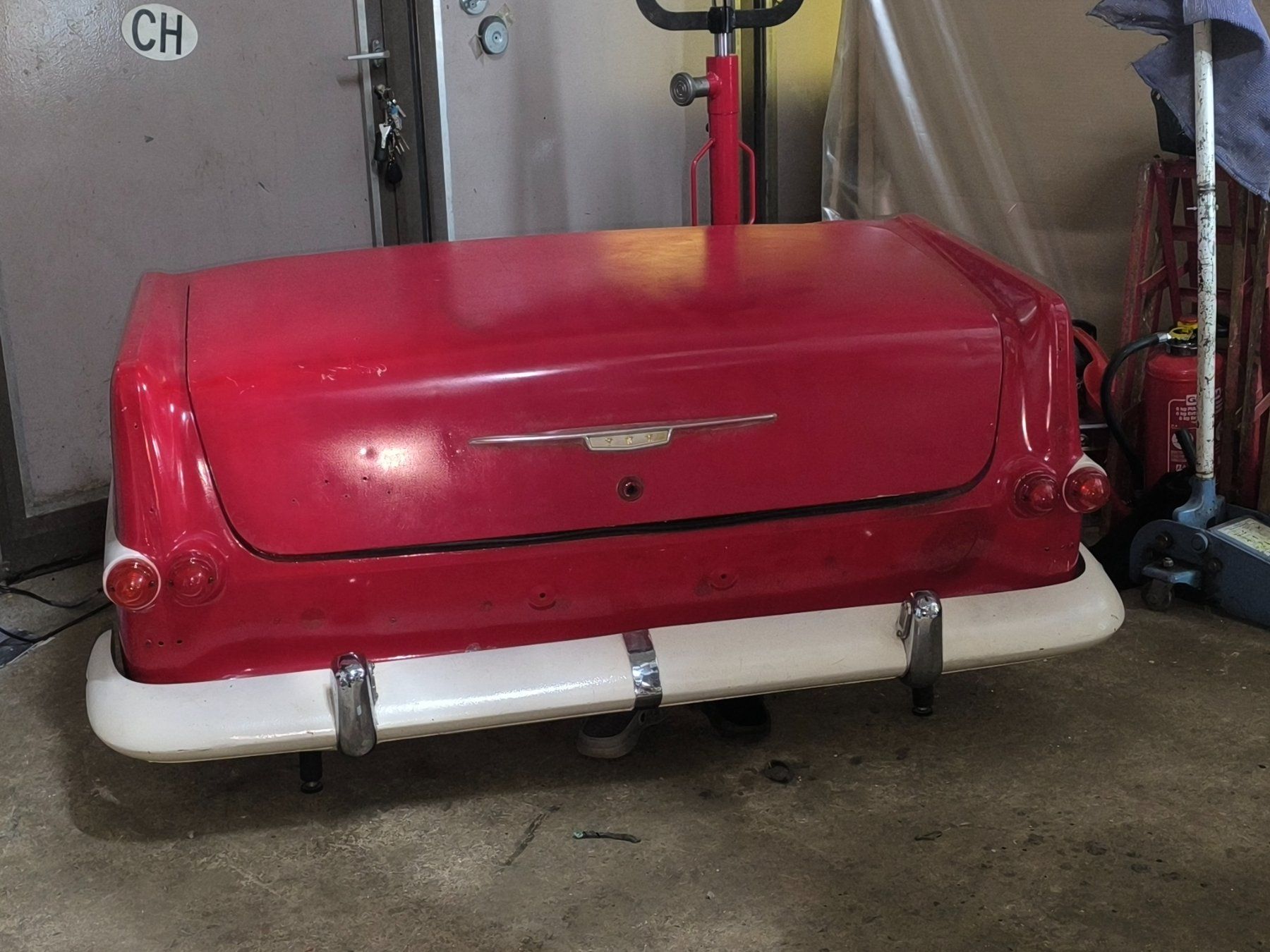 Opel Tutti pezzi di ricambio auto: Opel Rekord P2 Sofa, Oldtimerhecksofa, Sitzmöbel, – Usato da Buttikon SZ venduto da Ede0 5