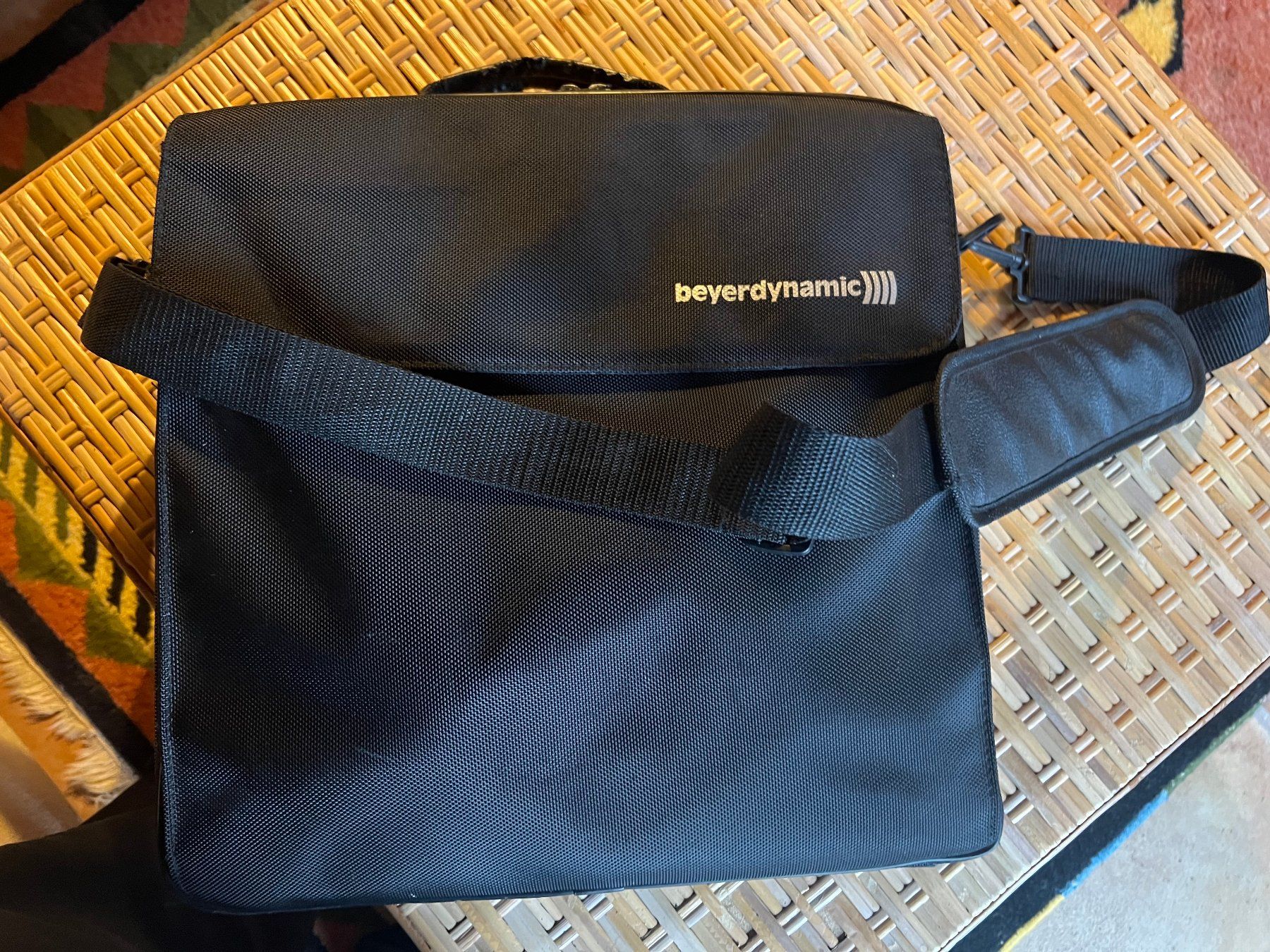 Beyerdynamic Microfoni: Micro wireless Beyerdynamic – Nuovo (secondo la descrizione) da Leysin venduto da velatara 3