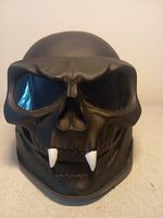 Roller Totenkopf Helm