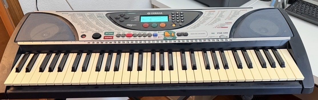 Yamaha Instruments de musique: Keyboard Yamaha – D'occasion à Gerlafingen par HungerDiva