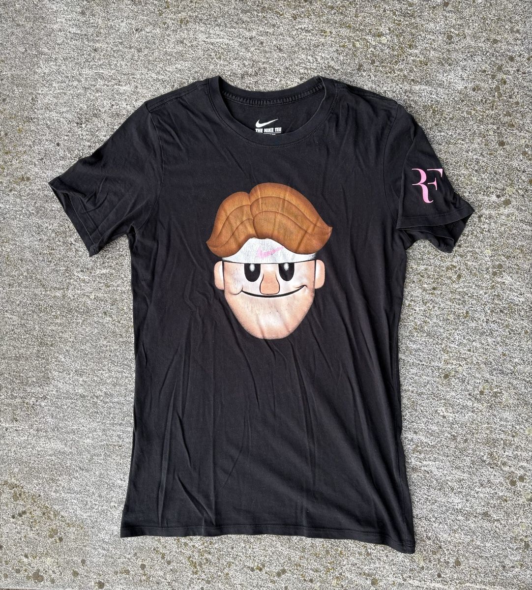 Nike T-shirt: Roger Federer T-Shirt Grösse S Emoji – Usato da Freienstein venduto da Golfbueb