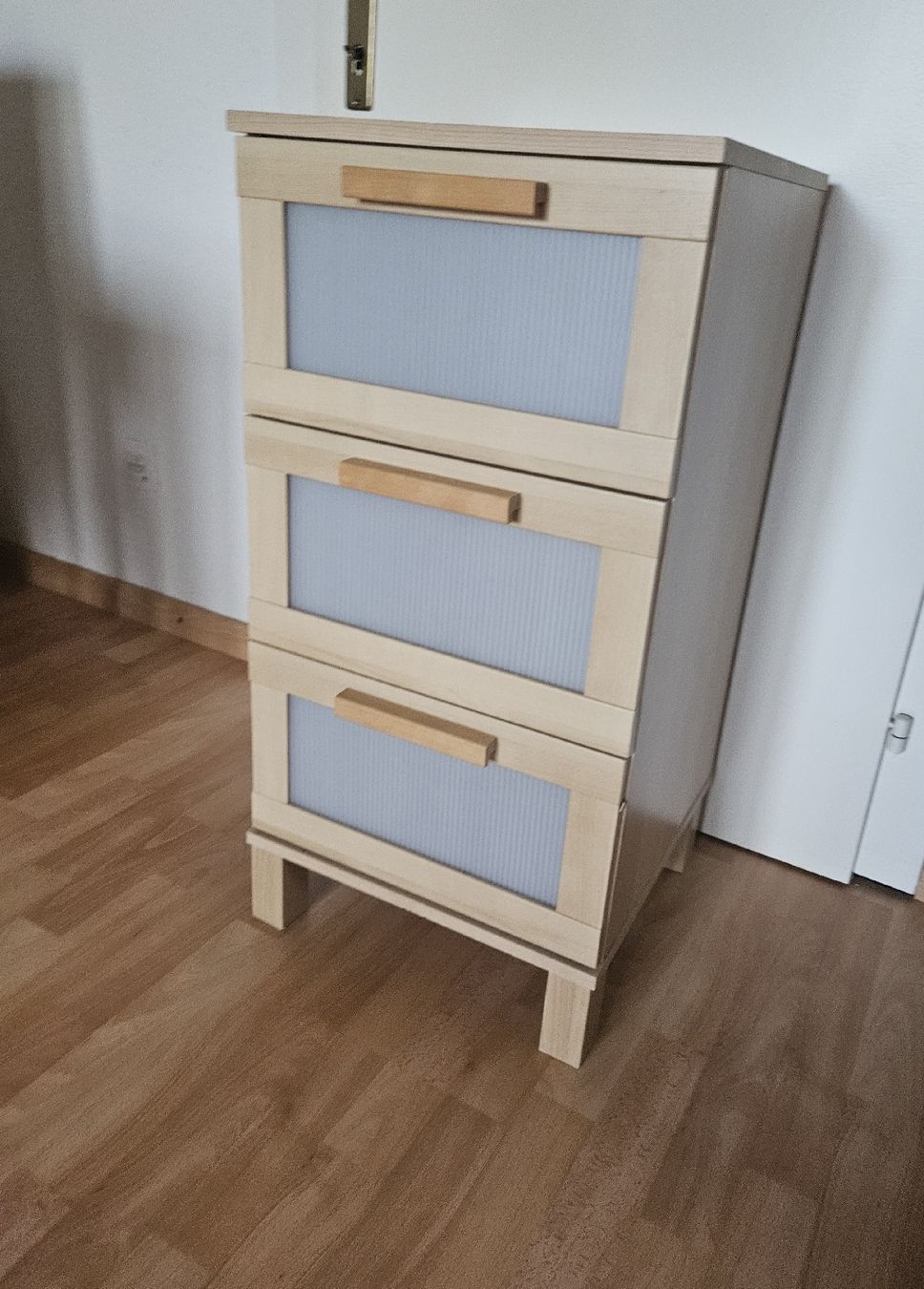 Kommoden: Kommode mit 3 Schubladen – Gebraucht aus Ebikon von SecondChance_byM 1
