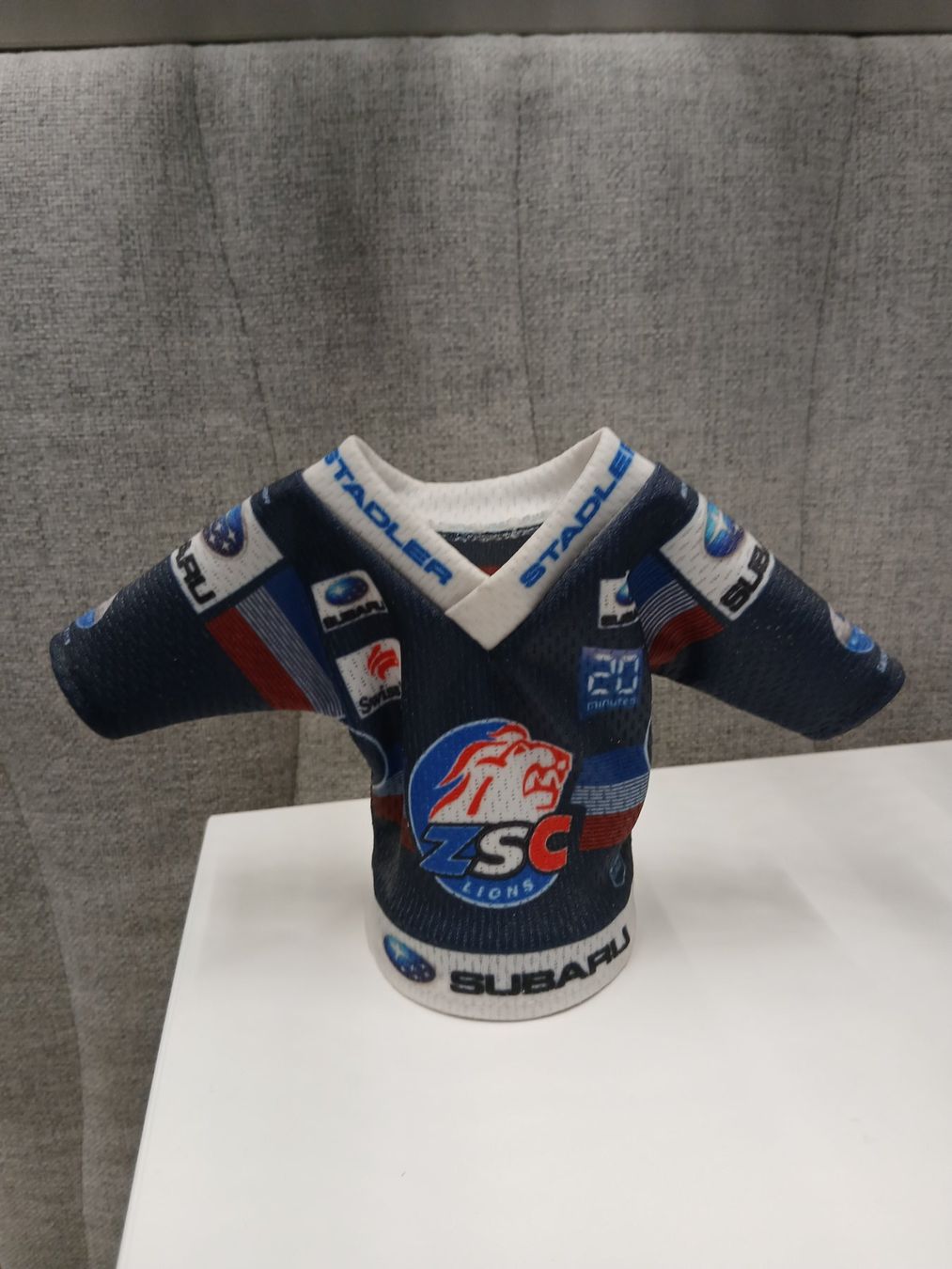 Zsc Lions Canottiere & Pantaloni: ZSC Lions Minitrikot – Usato da Oberglatt ZH venduto da Sandro0124