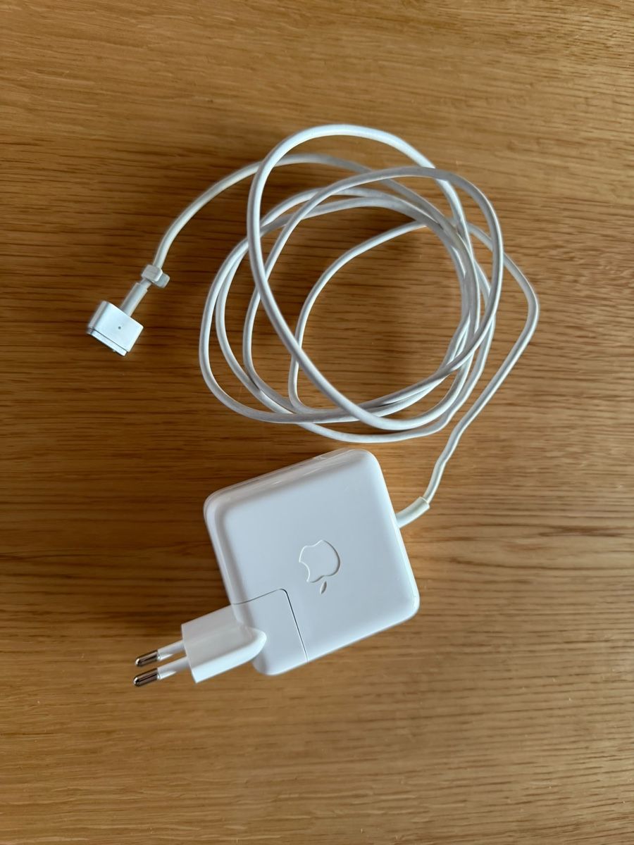 Apple PC: MacBook Air 13", 2015, Intel Core i5, 8 Go RAM, 121 Go SSD – Usato da Porrentruy venduto da Margaux1997 4