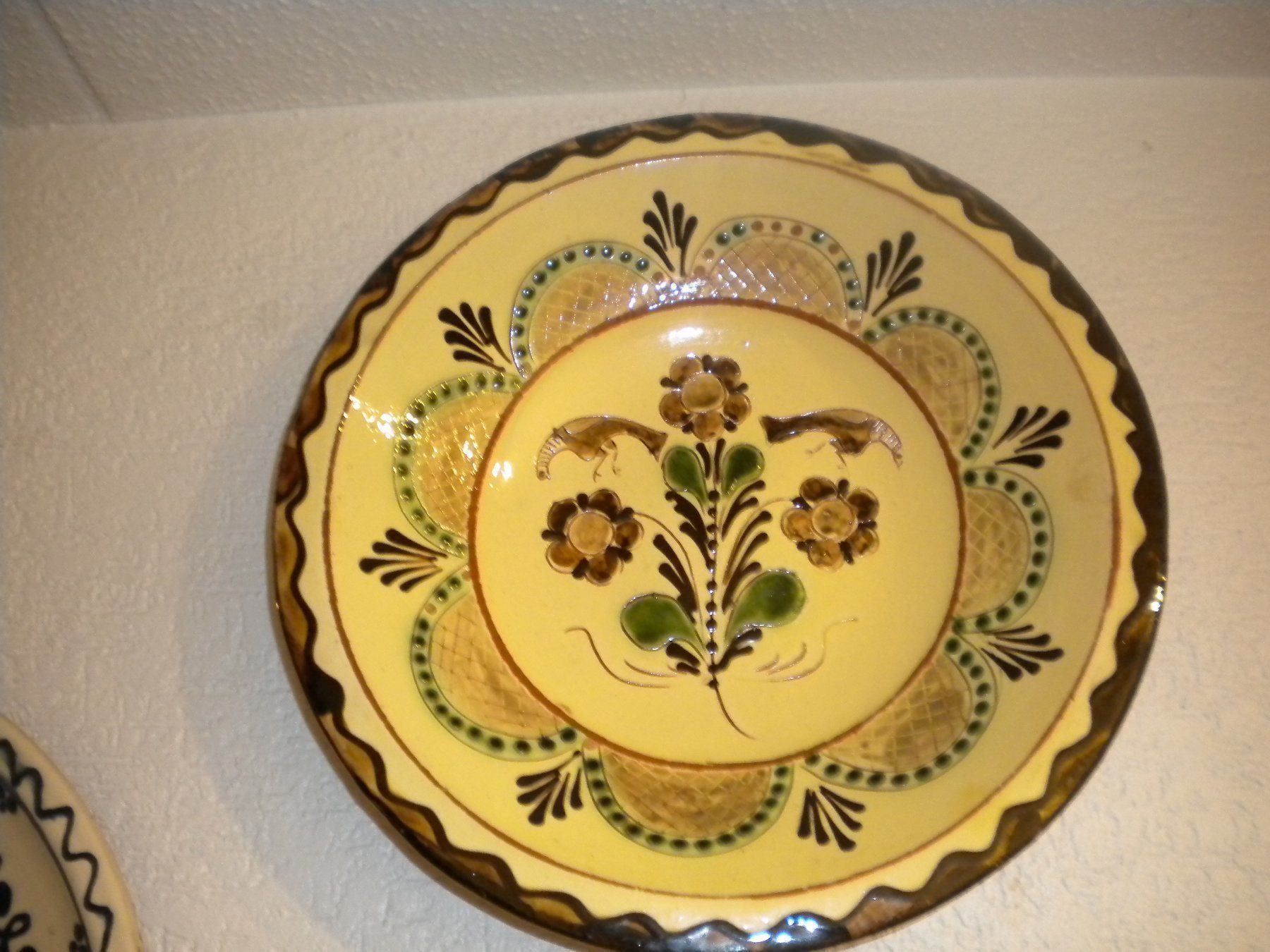 Teller: Alte Bauer Wandteller 32 cm Handgemalt Versand möglich . – Gebraucht aus Spreitenbach von Nanika