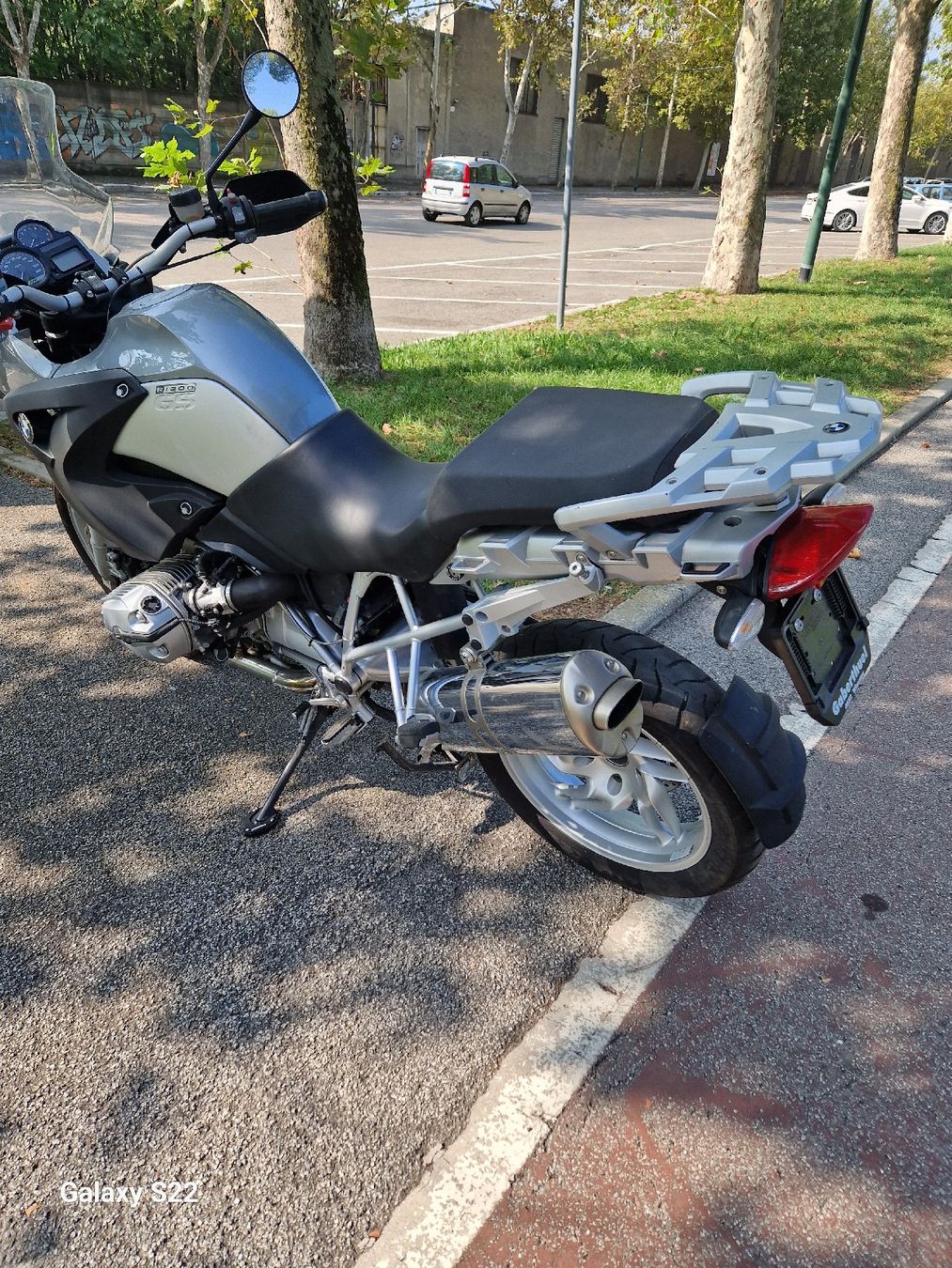 BMW Enduro: BMW R 1200 GS Motorrad mit Topcase – Usato da Bellinzona venduto da Lory-72 2