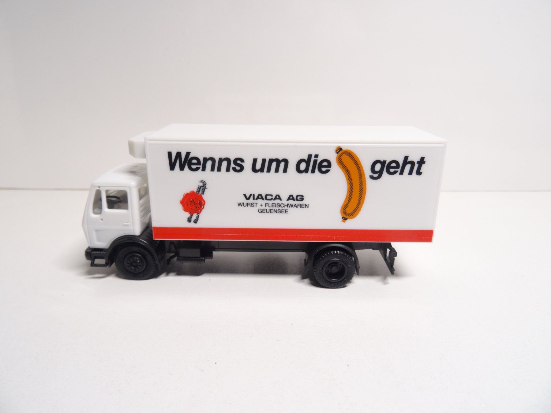 Modellini di ferrovie: Bevi. H0 LKW 48 1:87 – Nuovo e nell'imballaggio originale da Hochdorf venduto da Teger02 1
