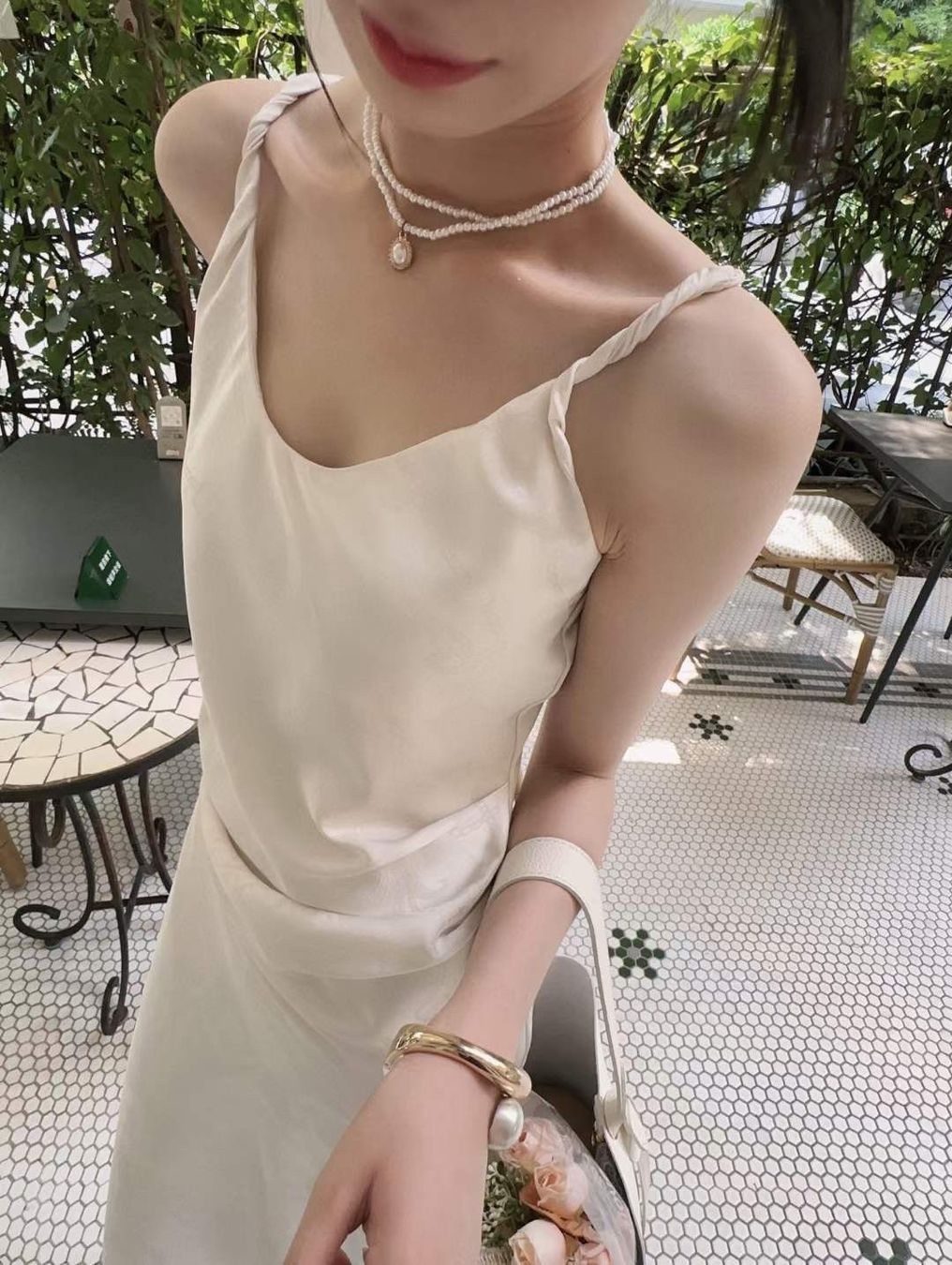 Vestiti: Silk sexy dress – Nuovo (secondo la descrizione) da Zug venduto da luc_8rvs 2