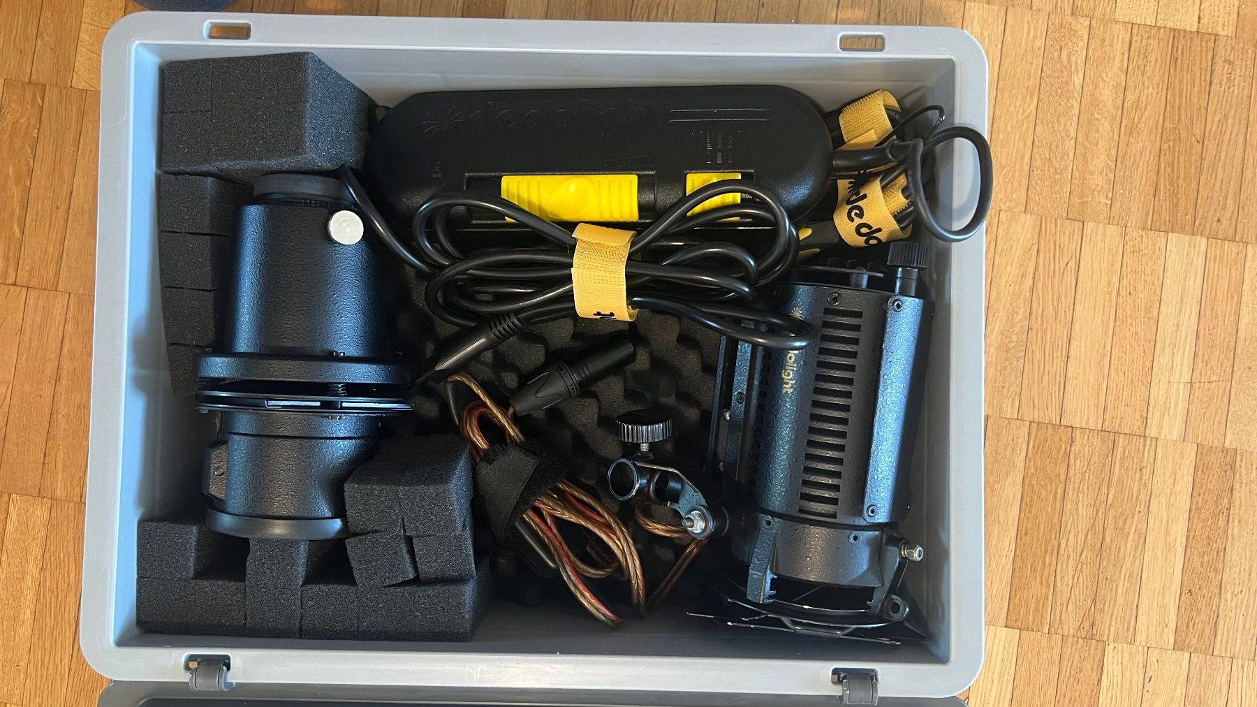 Lampade: Dedolicht 2 Licht +Koffer – Usato da Zürich venduto da daisydogs666 2