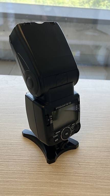 Flash: Nikon SB-700 Aufsteckblitz – Usato da Steinhausen venduto da rob_6w8s 2